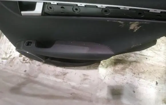 Mercedes-Benz C AMG W204 Rear door card panel trim
