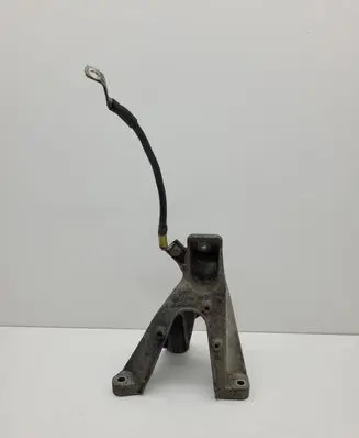 Audi A6 S6 C6 4F Engine mounting bracket 4F0199308P