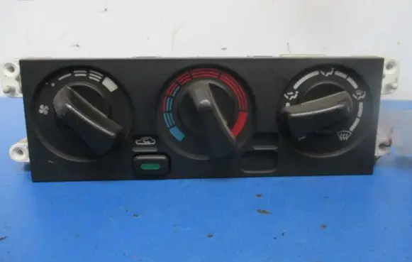 Nissan Almera Tino Climate control unit