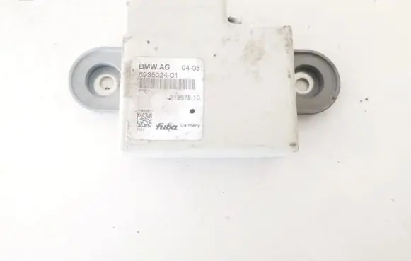 BMW 3 E90 E91 Antenna control unit 693502401 6935024-01