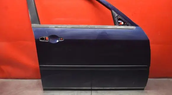 Dodge Magnum Front door