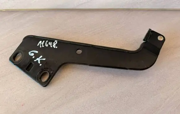 Seat Alhambra (Mk2) Sliding door upper roller guide/hinge 7N0843435D