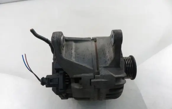 Skoda Fabia Mk1 (6Y) Generator/alternator 0124315014 047903015Q
