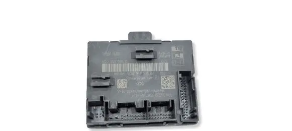 Volkswagen PASSAT B8 Door control unit/module 5Q0959593E