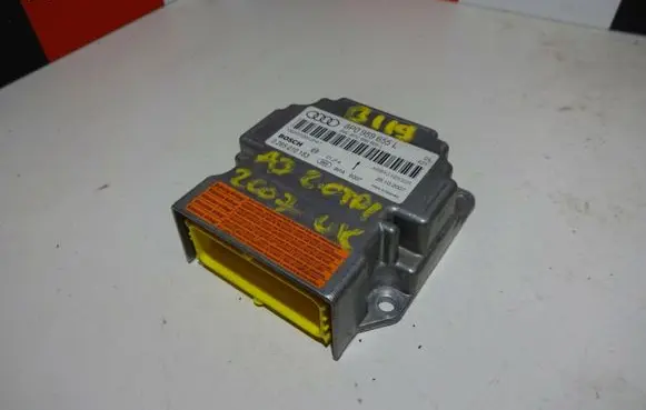 Audi A3 S3 8P Airbag control unit/module 8P0959655L