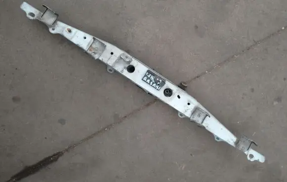 Nissan Qashqai Top upper radiator support slam panel
