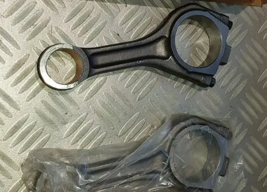 Land Rover Discovery 5 Connecting rod/conrod 204DTD