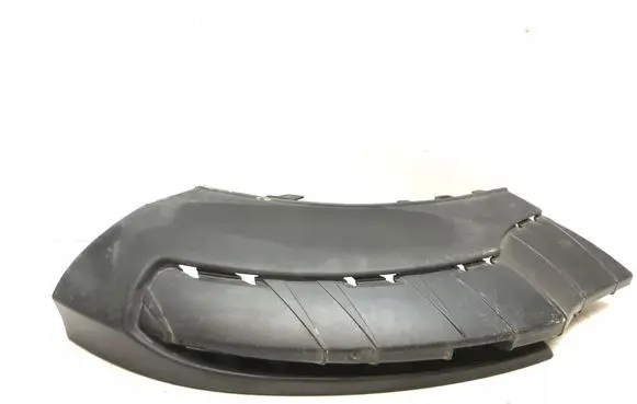 Front bumper lip