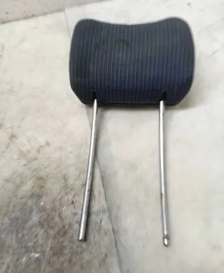 Mercedes-Benz W123 Front seat headrest 