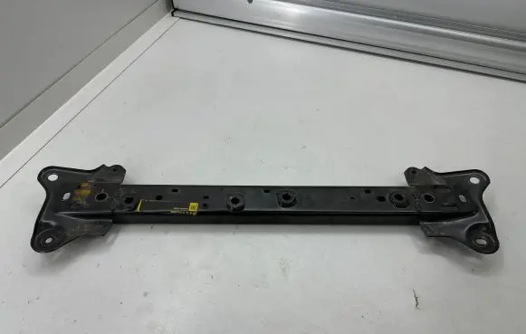 Tesla Model Y A/C compressor mount bracket 1075044E