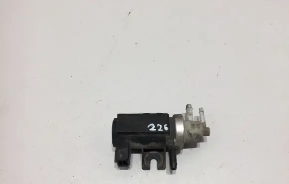 Volkswagen PASSAT B5 Turbo solenoid valve 1H0906627A