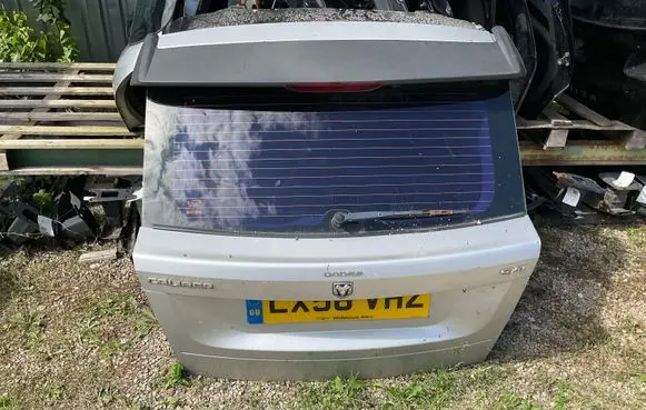 Dodge Caliber Tailgate/trunk/boot lid