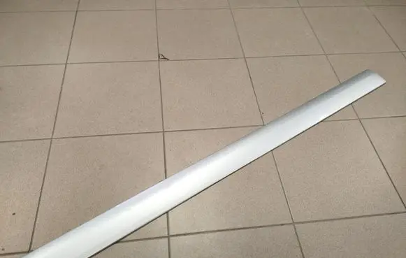Volkswagen Multivan T5 Rear door trim (molding) 7H5853073B