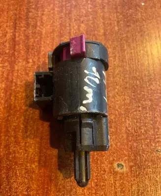 Audi A4 S4 B8 8K Brake pedal sensor switch 4F0945459B 020508