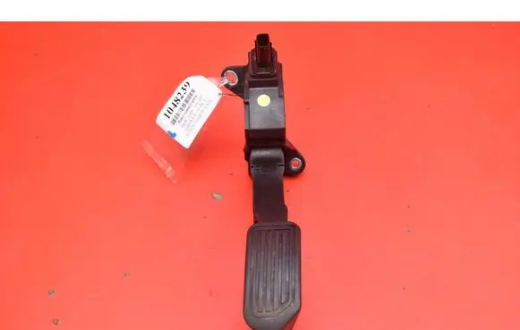 Toyota Auris 150 Accelerator throttle pedal 781100W040