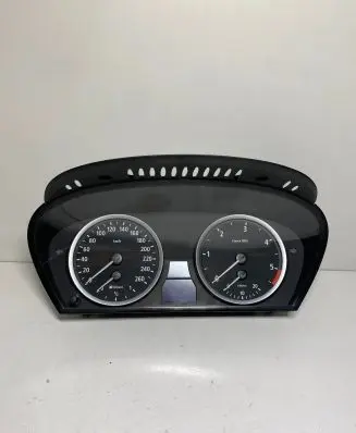 BMW 5 E60 E61 Speedometer (instrument cluster) 62116983153