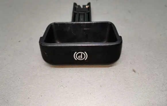 Mercedes-Benz C W203 Hand brake release handle 2034270620