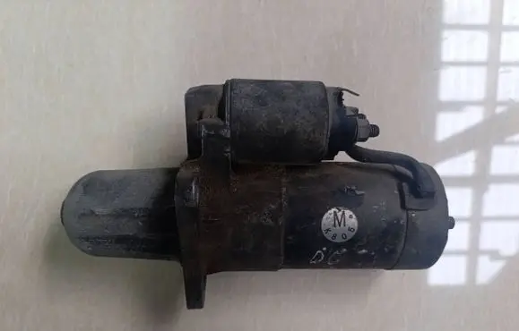 Mazda Xedos 6 Starter motor M1T75581