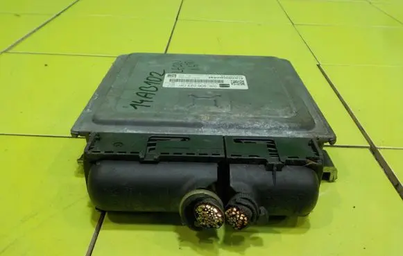 Seat Leon (1P) Engine control unit/module 03L906023GP