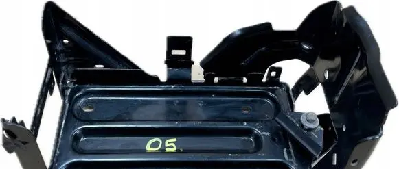 Buick Enclave II Battery box tray 84351704