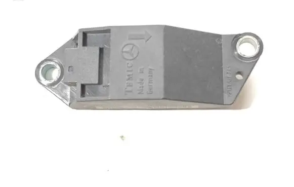 Mercedes-Benz E W211 Airbag deployment crash/impact sensor A0018209326 25571179A4 82032650033