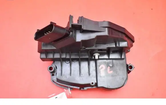 Ford Focus Front door lock BM5A-A21813-AE
