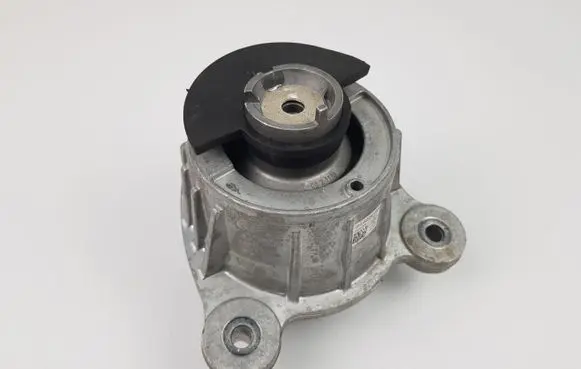 Mercedes-Benz Vito Viano W447 Engine mount vacuum valve A4472410800