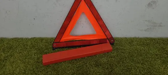 Tesla Model S Emergency warning sign 27r-033954