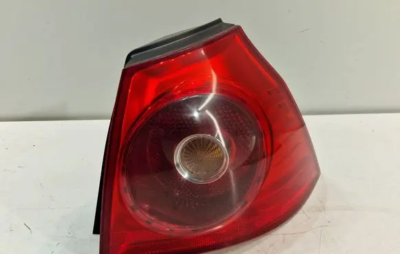 Volkswagen Golf V Rear/tail lights