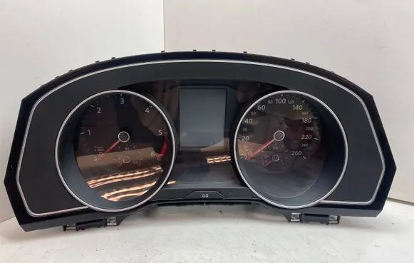 Volkswagen PASSAT B8 Speedometer (instrument cluster) 3G0920741A