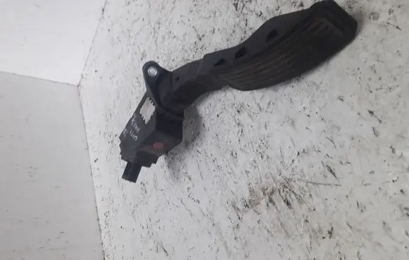 Toyota Auris 150 Accelerator throttle pedal 48138702606