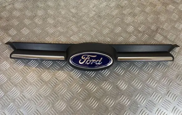 Ford Focus Front bumper upper radiator grill BM51BA133B D2A3A