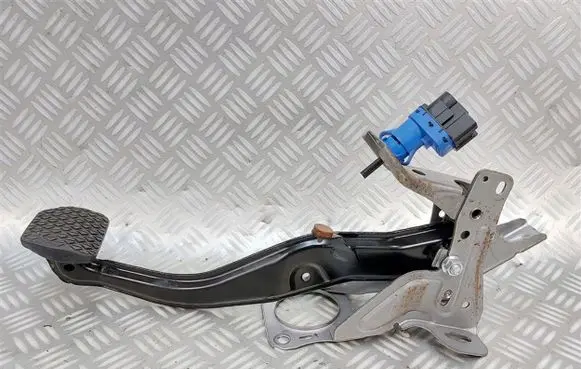 Mazda CX-5 Brake pedal KD31