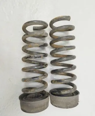 Mercedes-Benz E W212 Rear coil spring 