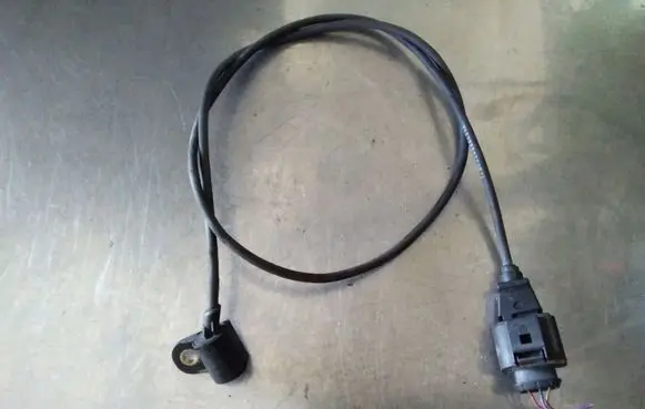 Audi A4 S4 B6 8E 8H Camshaft position sensor 1J0973723 ABE038906433A