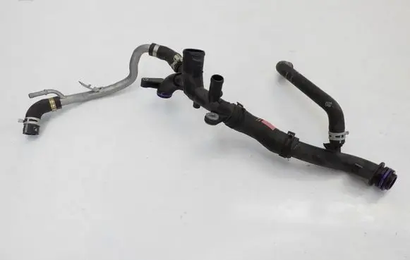 Nissan Qashqai J12 Engine coolant pipe/hose 210471609R