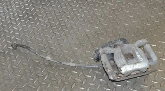 Lexus RX 450H Rear brake caliper