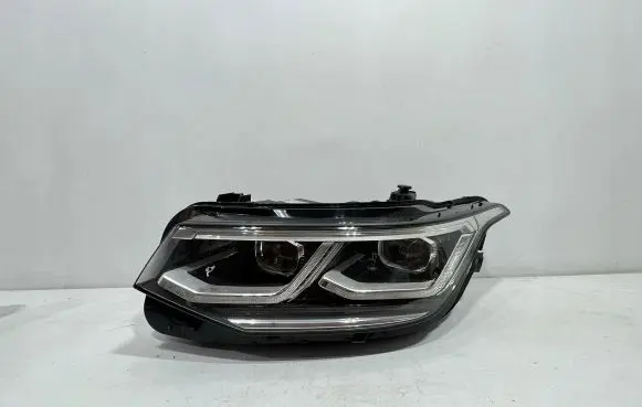 Volkswagen Tiguan Headlight/headlamp 5NB941081C