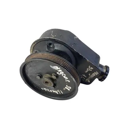 Renault Megane I Power steering pump 7700840724