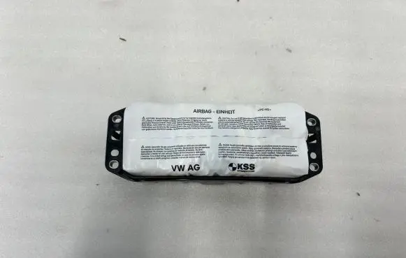Audi Q8 Passenger airbag