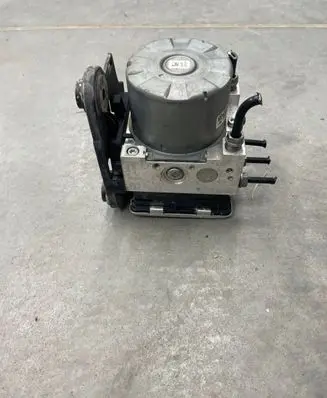 Volkswagen Golf VII ABS Pump 5Q0614517DD
