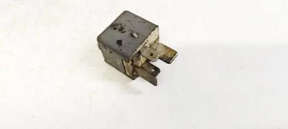 Toyota Corolla Verso AR10 Other relay 9008087030