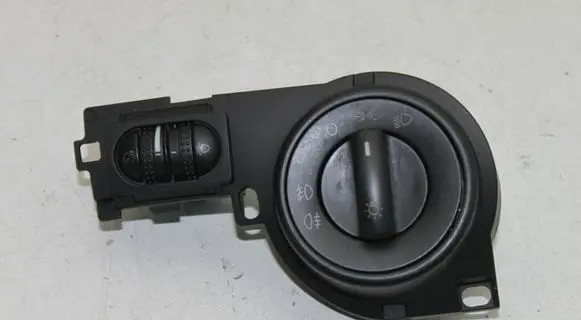 Volkswagen Touareg I Light switch 7L6858903AA