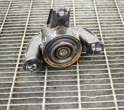 Hyundai i30 Engine mount bracket 21810A5500