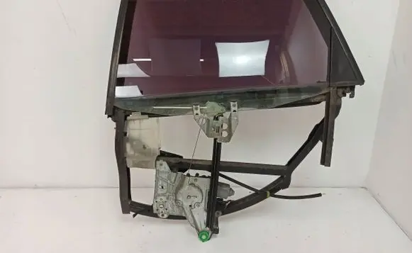 Audi A4 S4 B5 8D Sliding door motor assembly 