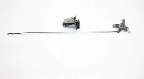 Mitsubishi L200 Tailgate lock latch 