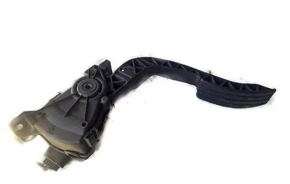 Renault Twingo II Accelerator throttle pedal 8200426241
