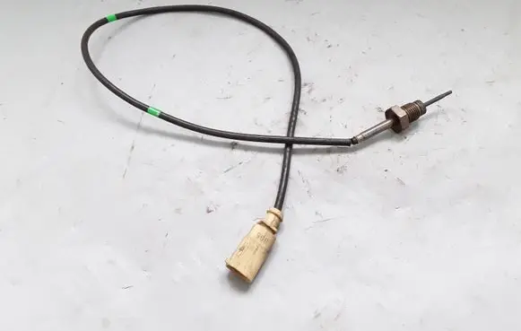 Audi Q3 8U Exhaust gas temperature sensor 04L906088BS