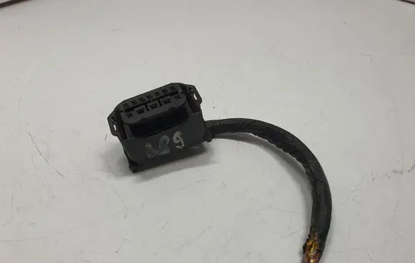 BMW 3 E92 E93 Headlight/headlamp wiring loom/harness 6925638