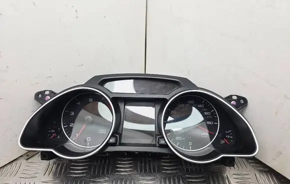 Audi A5 Sportback 8TA Speedometer (instrument cluster) 8T0920981H